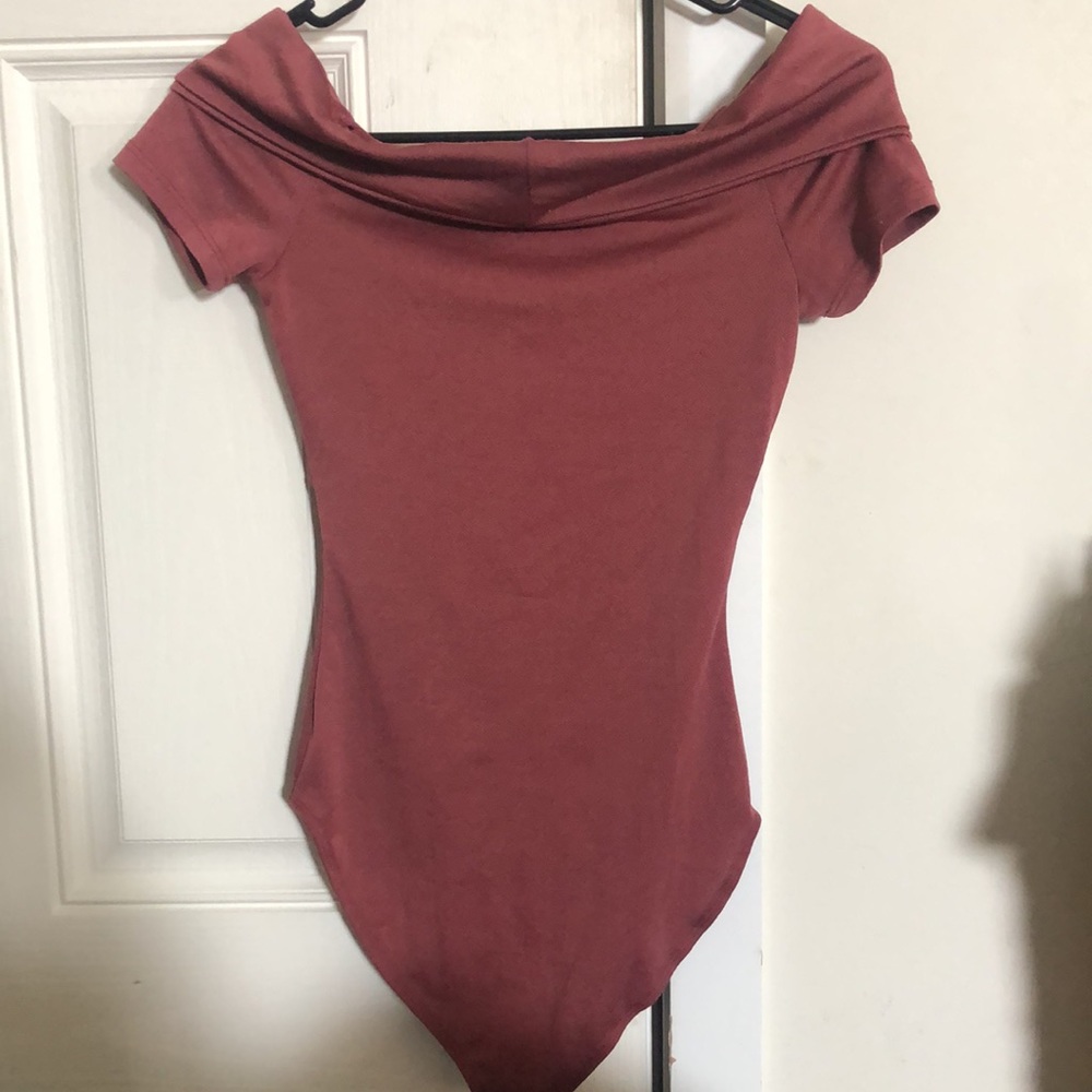 Off-shoulder Rue21 bodysuit - Picture 4 of 4